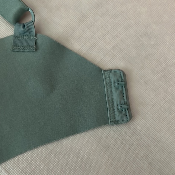 Lilyette NWT Bra - Picture 5 of 6